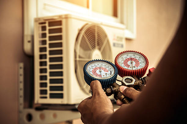Professional Hvac technician working in Pillow, PA